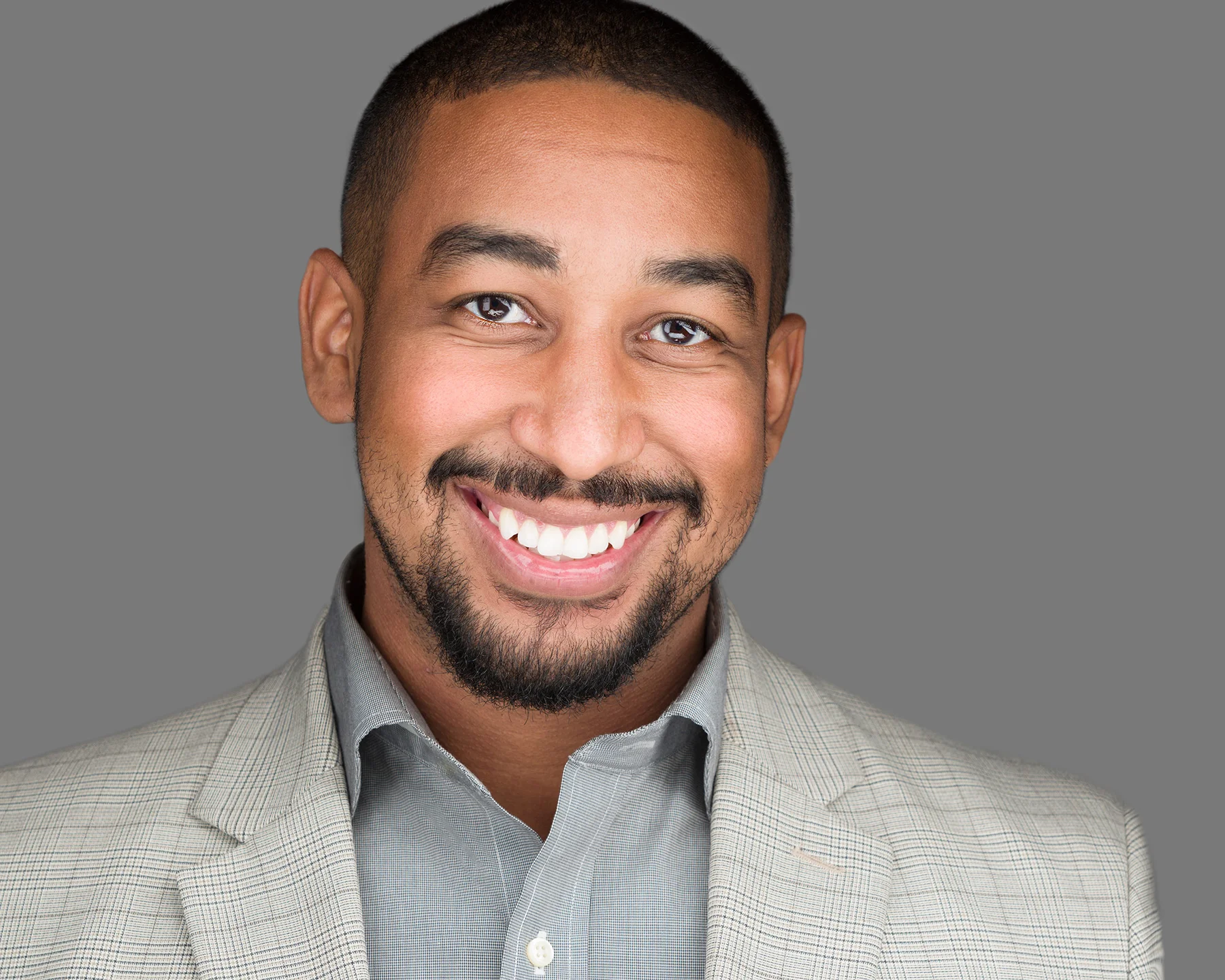 Professional headshot by Hoag Studio